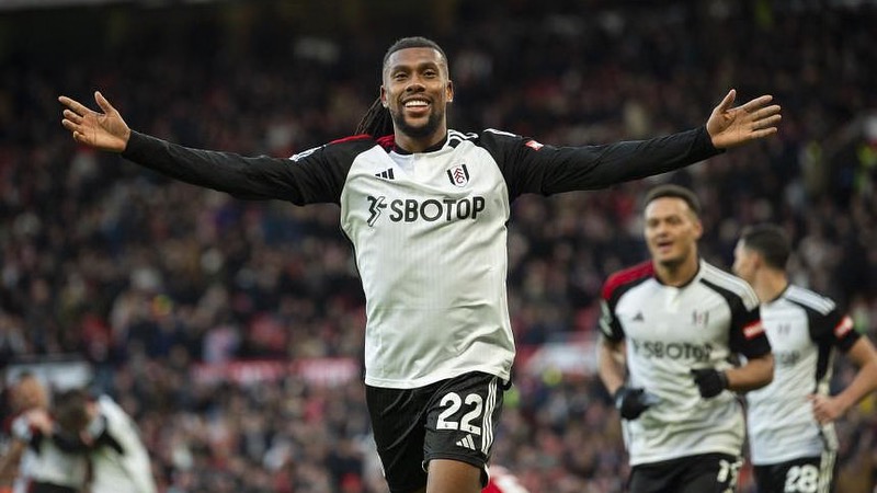 Alex Iwobi - Cháu trai huyền thoại thần tượng sao xẹt của pháo thủ